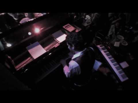 Romain Collin Trio Blue Note NY - The Giant Scam online metal music video by ROMAIN COLLIN