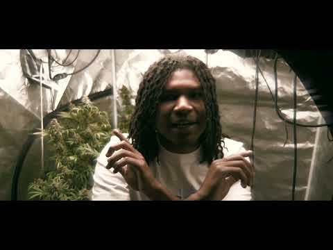 Young Rob - “Mood Swings” (Official Music Video) [Shot by @EAZY_MAX]