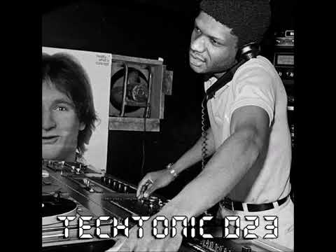 TechTonic E23 'Roar to My Empty Sound' Techno Mix February 2018