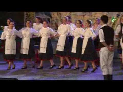 KARIČKI, ČAPAŠI I ČARDAŠI – Folklorni ansambl Doma kulturi z Ruskoho Kerestura