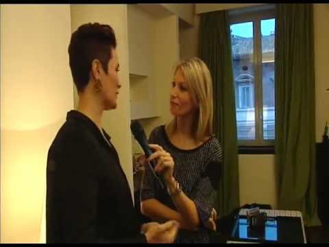 Rosanna Cacio intervista Roberta Capua durante servizio fotografico