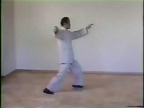 download lagu mp3 mp4 Ben Lo Dvd, download lagu Ben Lo Dvd gratis, unduh video klip Ben Lo Dvd