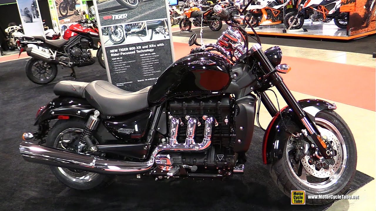 2015 Triumph Rocket III Roadster 2300 ABS - Walkaround - 2015 Salon Moto de Quebec