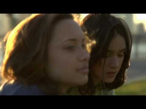 Anyone But Me シーズン１：Ep 1.  "ヘビーリフティング" (Anyone But Me Season One: Ep 1.  "Heavy Lifting")