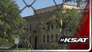 Flood cleanup begins at Kerr County Courthouse  as officials rush to prevent mold