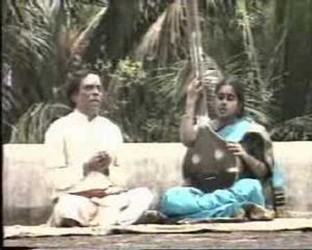 Lalgudi G. Jayaraman sings with daughter