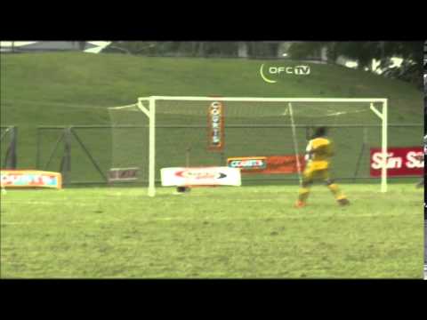 2014 OFC Champions League - Day 3 - Solomon Warrio...