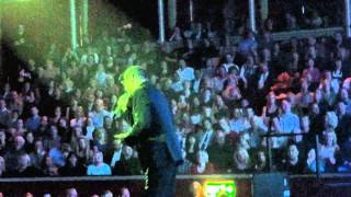 GEORGE MICHAEL: "GOING TO A TOWN" (Rufus Wainwright) - Royal Albert Hall - Opening Night 25/10/11