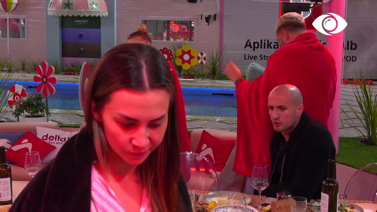 Debat mes banorëve dhe Kristit: Ke denigruar gjithë nënat!