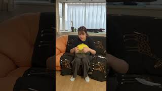300円のビーチボールってどうなの？実際に膨らませてみた　How good is a 300‑yen（$2） beach ball? I tried inflating it to find out