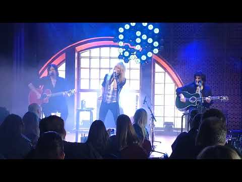 Michael Monroe acustic