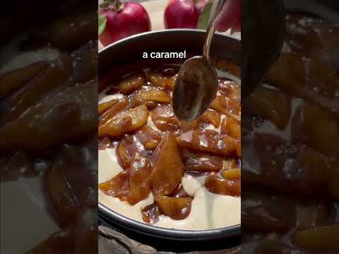 Apple cheesecake for dessert! 🥧