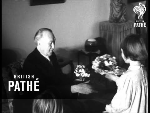Adenauer In Bonn  (1959)