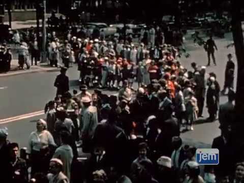 Rare Footage: The Rebbe Visits Prospect Park, Lag B'omer 5720 - 1960