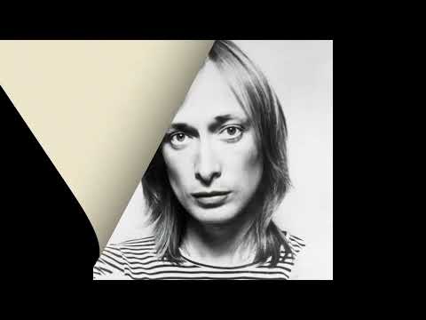 Nick Gilder - She's A Star (In Her Own Right) (Stereo)