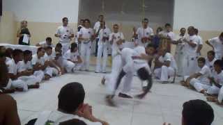 preview picture of video 'Batizado de Capoeira em Palestina Grupo Negros que Voam (6/7)'