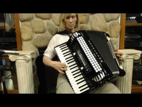 2638 - Black Excelsior 911 Midivox Series II LMMH 41 120 $2495