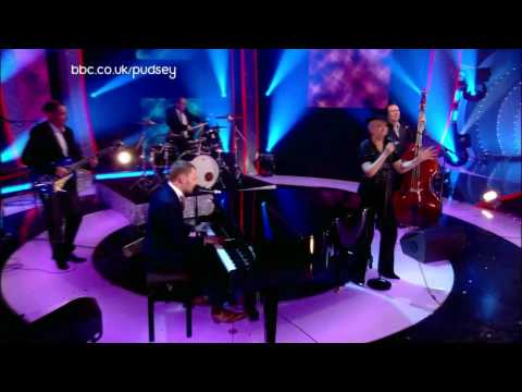David Gray & Annie Lennox - Full Steam Live at Children in Need HD