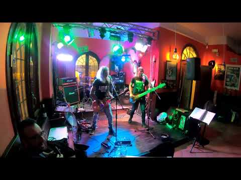 Radiohead  -  Creep - live cover at Rock Bar 22/09/K22