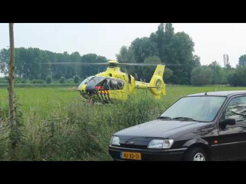 Traumahelikopter ingezet voor medisch incident met baby in Schijndel, 11-06-2016