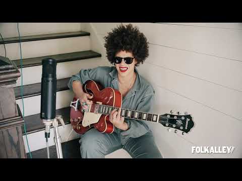 Folk Alley Sessions at 30A: Chastity Brown - "Like the Sun"
