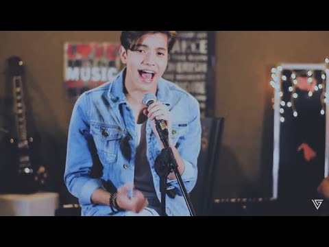 Victor Santos - Café Na Cama (Clipe Oficial)