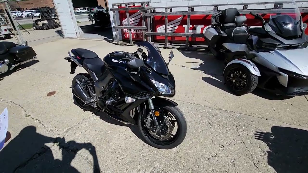 2011 Kawasaki Ninja 1000 Motorcycle