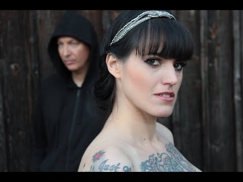 ►►JUNKSISTA feat. ESSENCE OF MIND // Monday // Official video // fresh ebm / synth pop / industrial