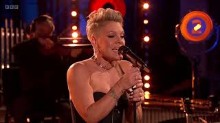 Download lagu Try P!nk live music video mp3 Download lagu Try P!nk live music video mp3