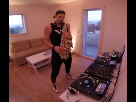 Tuscany Sax & DJ - Solo