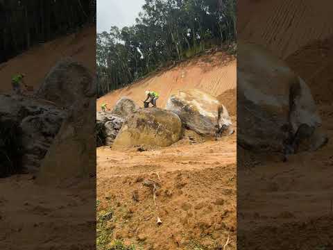 Via Araucária prepara explosivos que serão utilizados para detonação de rochas na PR-423