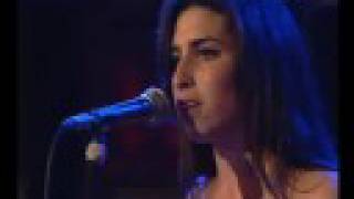 Amy Winehouse - (There Is) No Greater Love (Live)