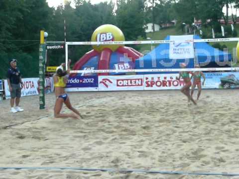 Stare Jabłonki 2012 JULIANA LARISSA vs TALITA MARIA ELISA