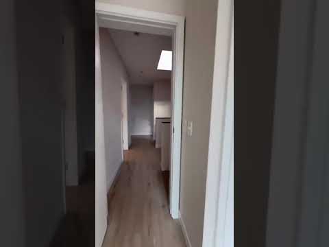 Video de YouTube - Venta Casa 4 dormitorios y parrillero Barrio Parques 2