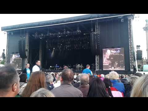 Elton John - Sorry seems to be the hardest word (Würzburg/ 14.07.12)