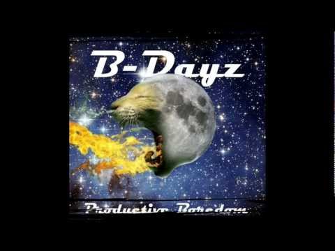 M83, Notorious B.I.G., Men At Work, Nicki Minaj, Rihanna [Under the Midnight Diamonds]