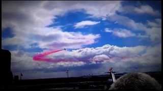 preview picture of video 'The Red Arrows - Carrickfergus 2013 - Armed Forces Day'