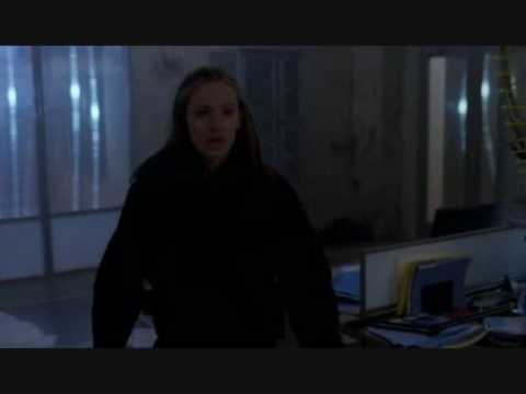 Sydney and Vaughn - 2x13 -  Phase One - #2 First Kiss!!