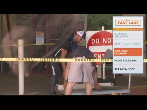 Car crashes into Jewish Community Alliance on San Jose Boulevard