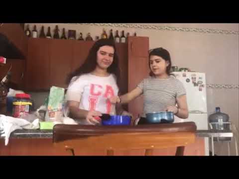 HOW TO MAKE CUP CAKES !!!! 😬😬🧁