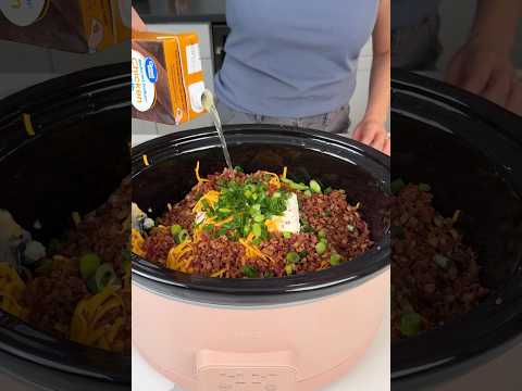 This Crockpot Baked Potato Soup Is the Only One You Need