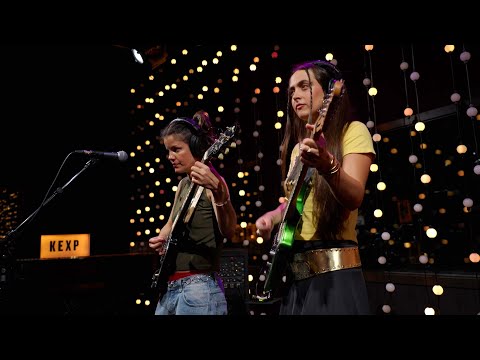 Hinds - Full Performance (Live on KEXP)