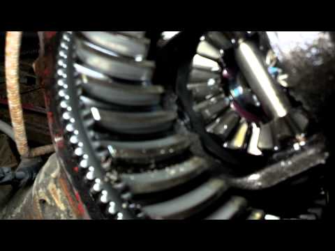 Dodge Dakota Rear Axle removal part 1