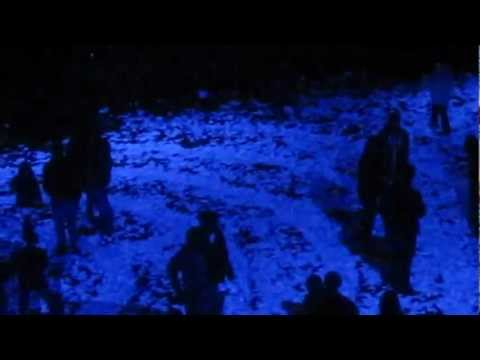 'Snowfight' at the Garden Labryinth /'Chartres Allume 2011'
