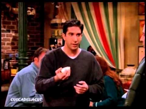 FRIENDS ITA 2x17 - La torta nel cappuccio