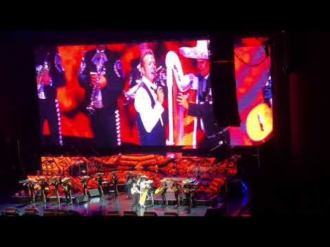 LUIS MIGUEL LLAMARADA... EN VIVO  18