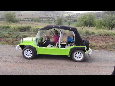 Mini Moke v Mavic Air