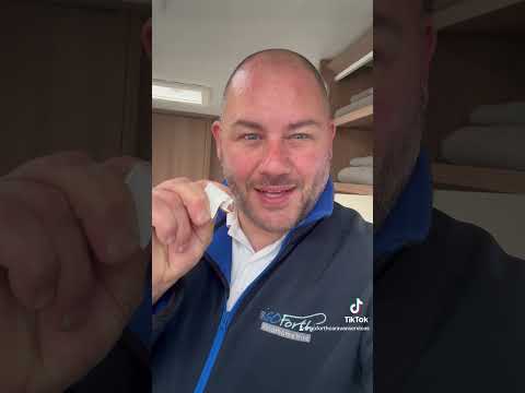 Dometic RM8000 Fridge | Ignition Battery Replacement 🔋 #caravantips #dometic