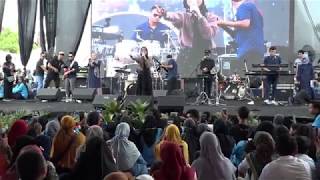 Download lagu Sabyan - Yaa Nabi Salam Alaika - Konser Kemanusiaan Pati Jateng mp3