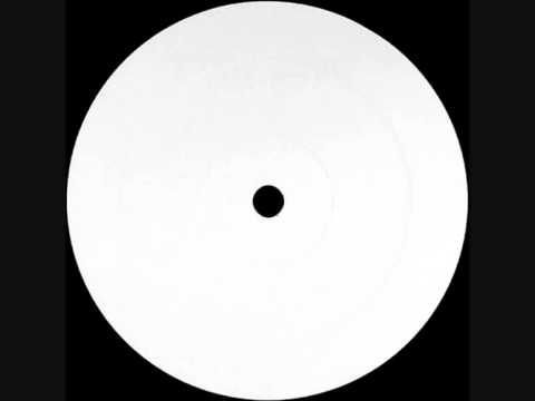 Renata Ricciardi - Return Of A Looney (Ricciardi Radikal Remix)